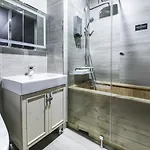 Hotel 9 In Dongdaemoon